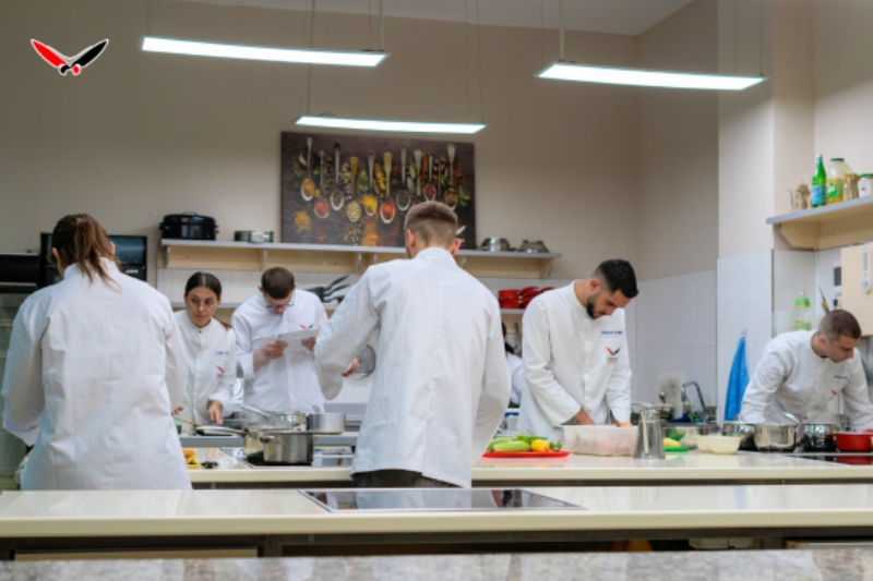 Shkolla Profesioanle Albanian Chef Academy eshte gjithcka qe ju duhet pe...