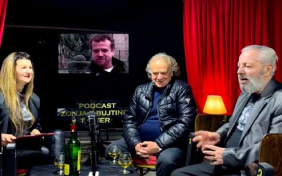 Podcast me aktorin Bujar Asqeriu, nga Teatri Zonja e Bujtines, ne moderi...