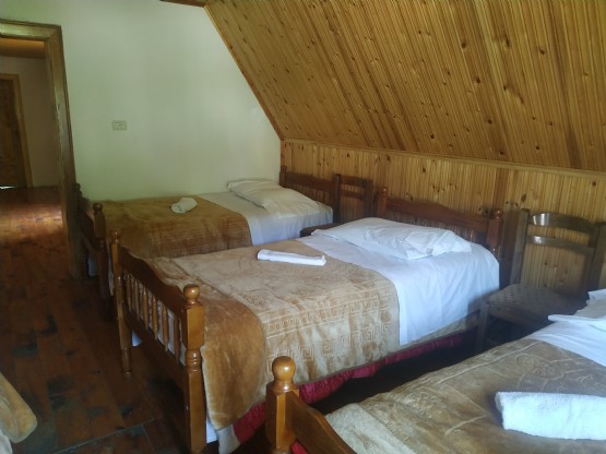 Triple Room, Accomodation at Rooms of Friends, Dhoma treshe, Hotel Alpini Lepushe, Akomodim te Dhoma e miqve, Bujtina Bjeshket e Kelmendit Shkoder