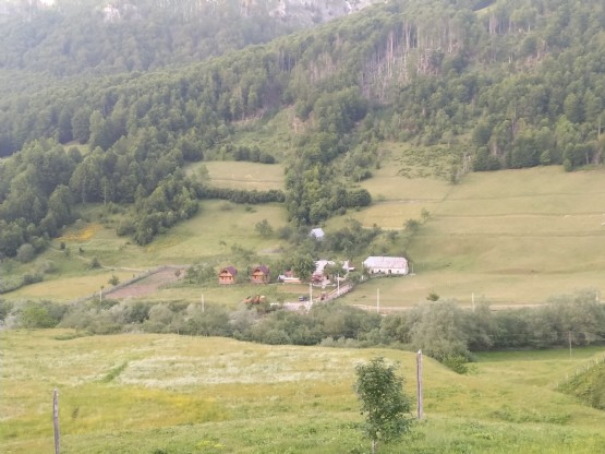 Bujtina Ne Lepushe Bjeshket E Kelmendit, Ujvara e Lepushës, Shpella dhe ...
