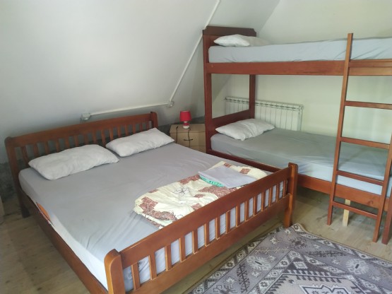 Bujtina Guesthouse Bjeshket E Nemura Lepushe dhoma E Ciftit Nga Agro Tur...
