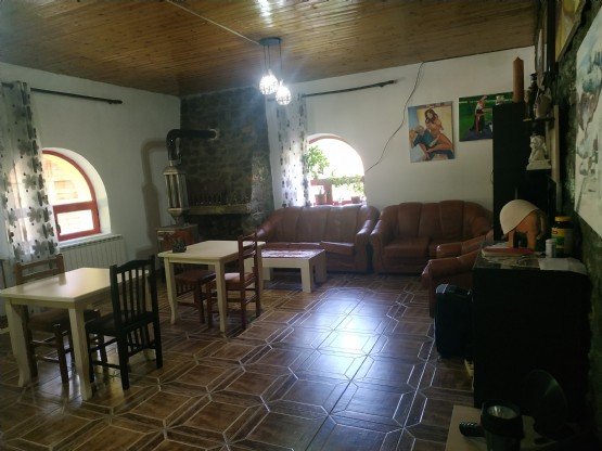   Restorant Bujtina Guesthouse Bjeshket E Nemura Lepushe  Nga Agro Turizmi Albania